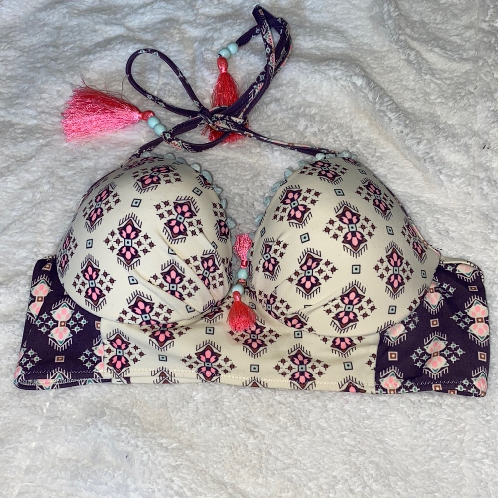Victoria’s Secret bikini top